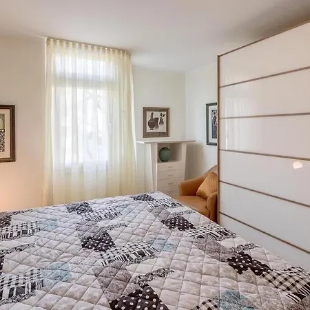 Apartamento Helle 3-zimmer-dachgeschosswohnung *